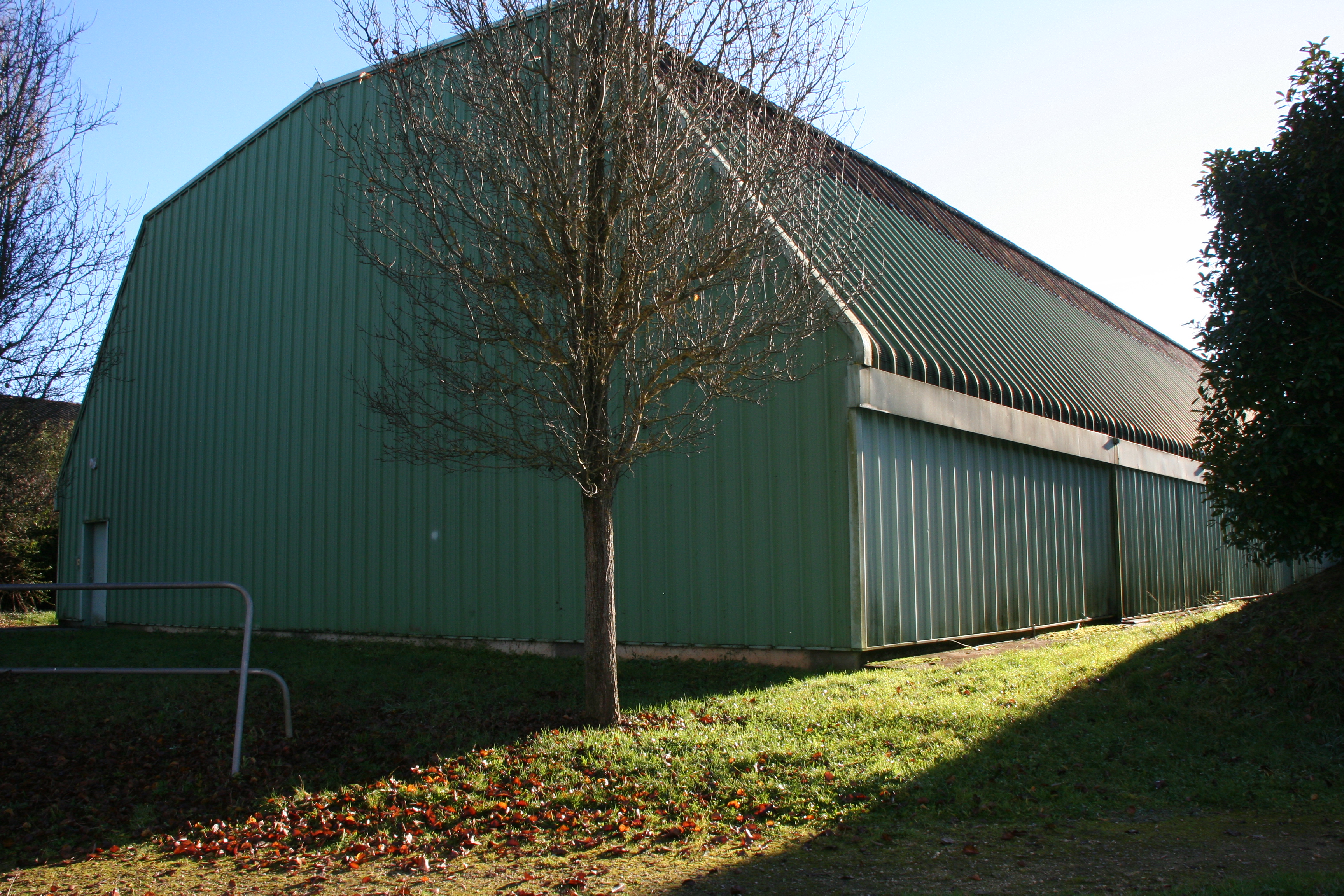 Salle couverte du tennis